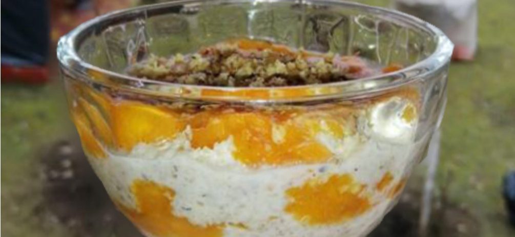 Quinoa cu nuci, kaki si carob