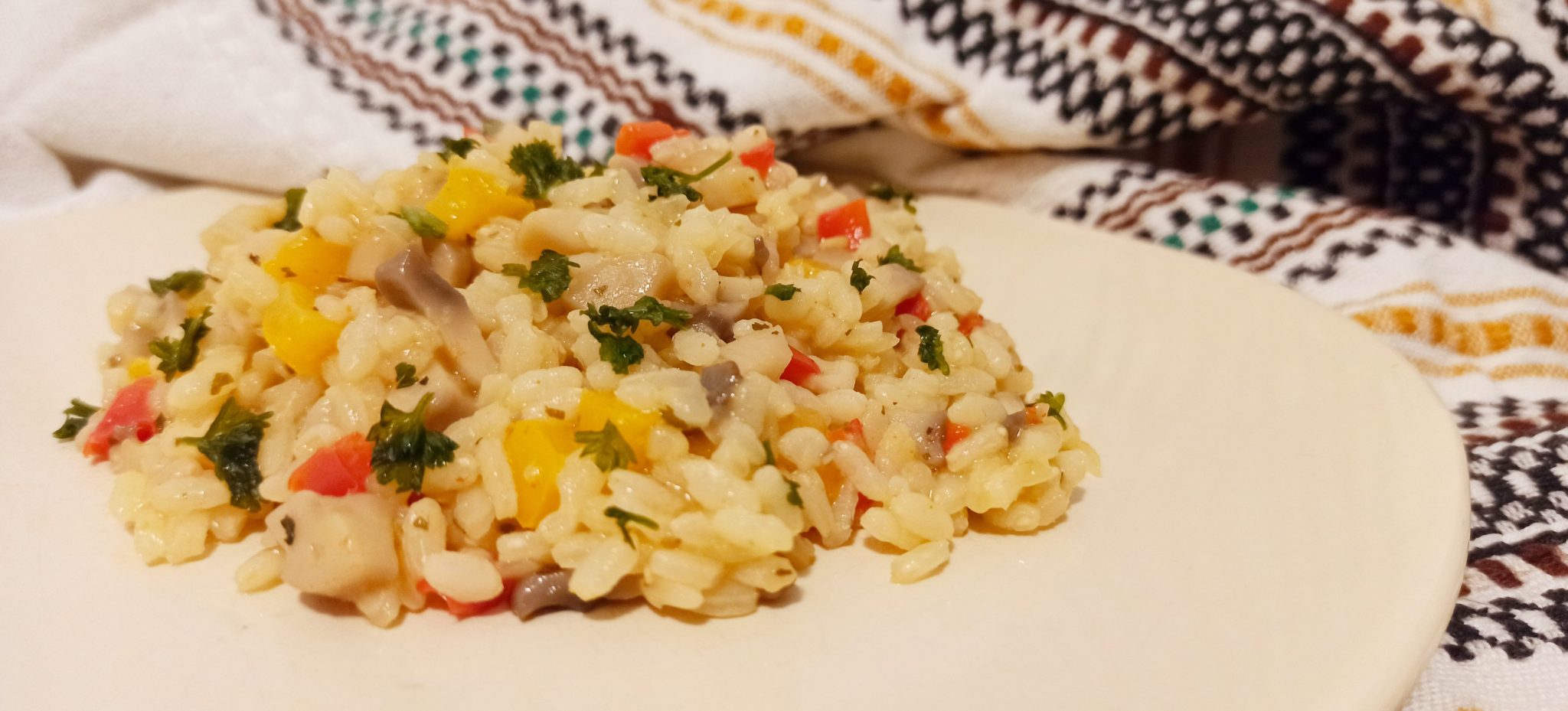 Orez cu ciuperci champignon