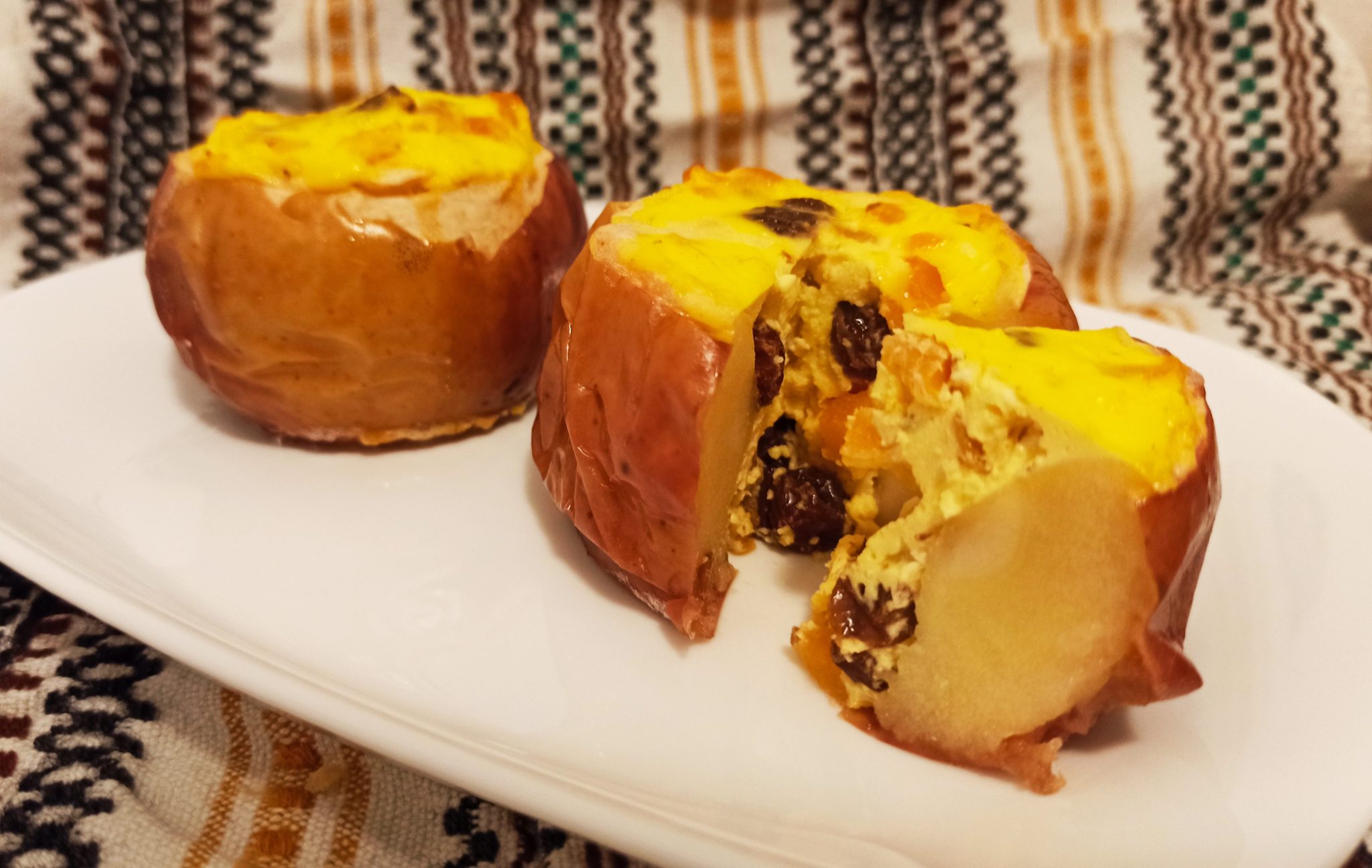 Mere la cuptor cu branza de vaci