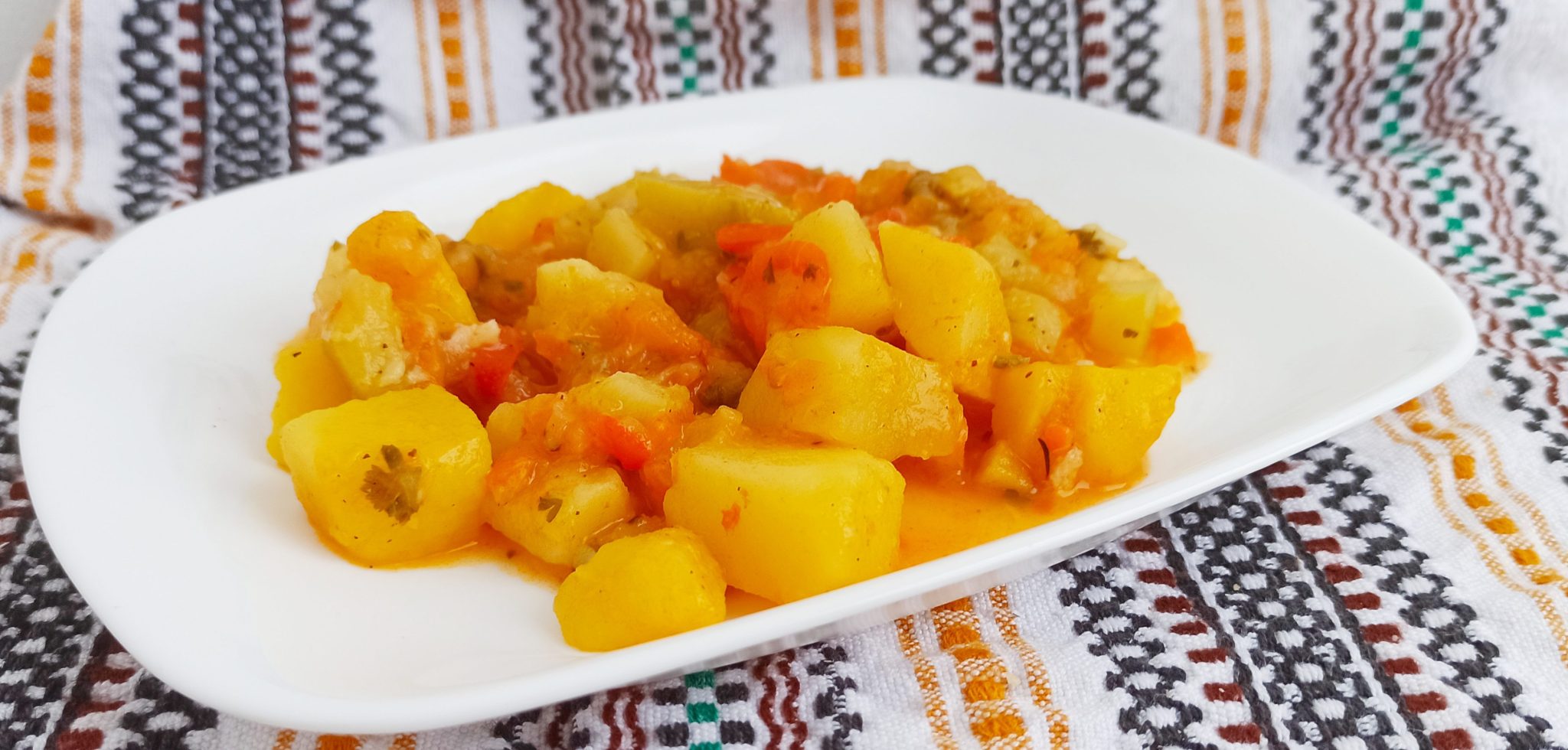 Ragout de dovlecel cu cartofi