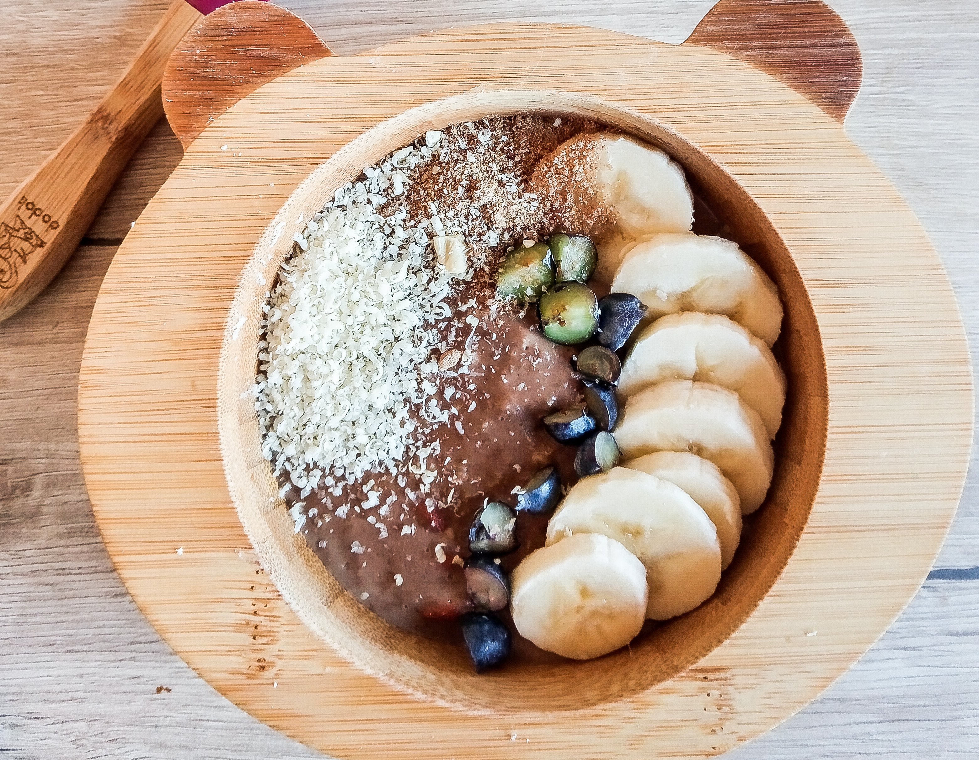 Terci de ovăz ciocolatos cu goji – mic dejun sănătos pentru copii și bebeluși