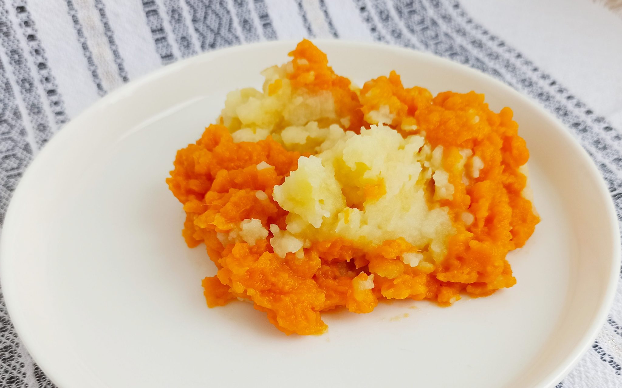 Piure de cartofi in doua culori