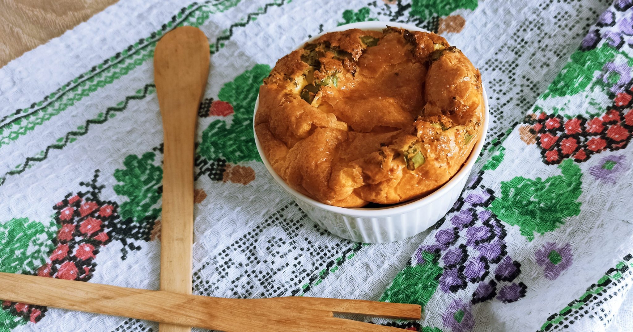 Omleta cu ceapa verde la cuptor