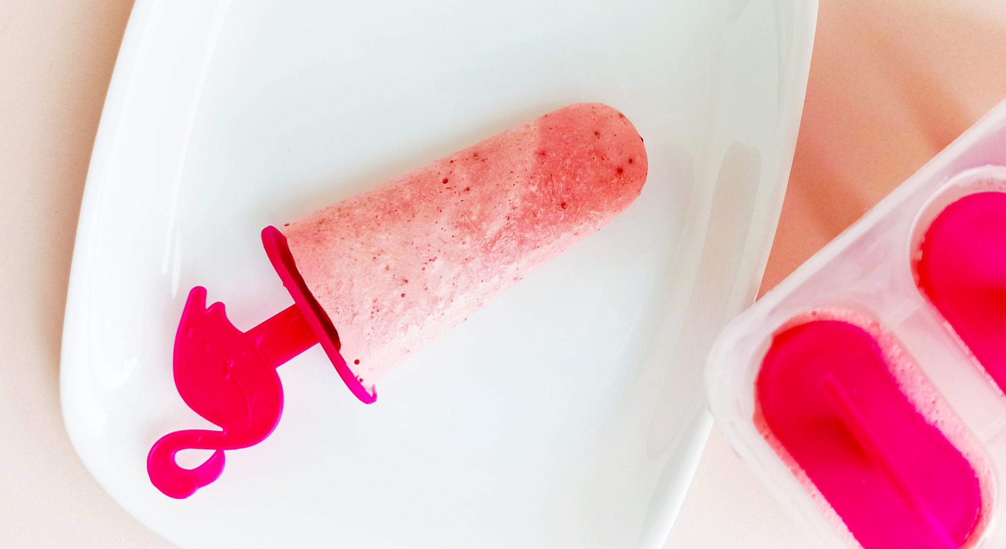 Inghetata cu smantana si capsuni