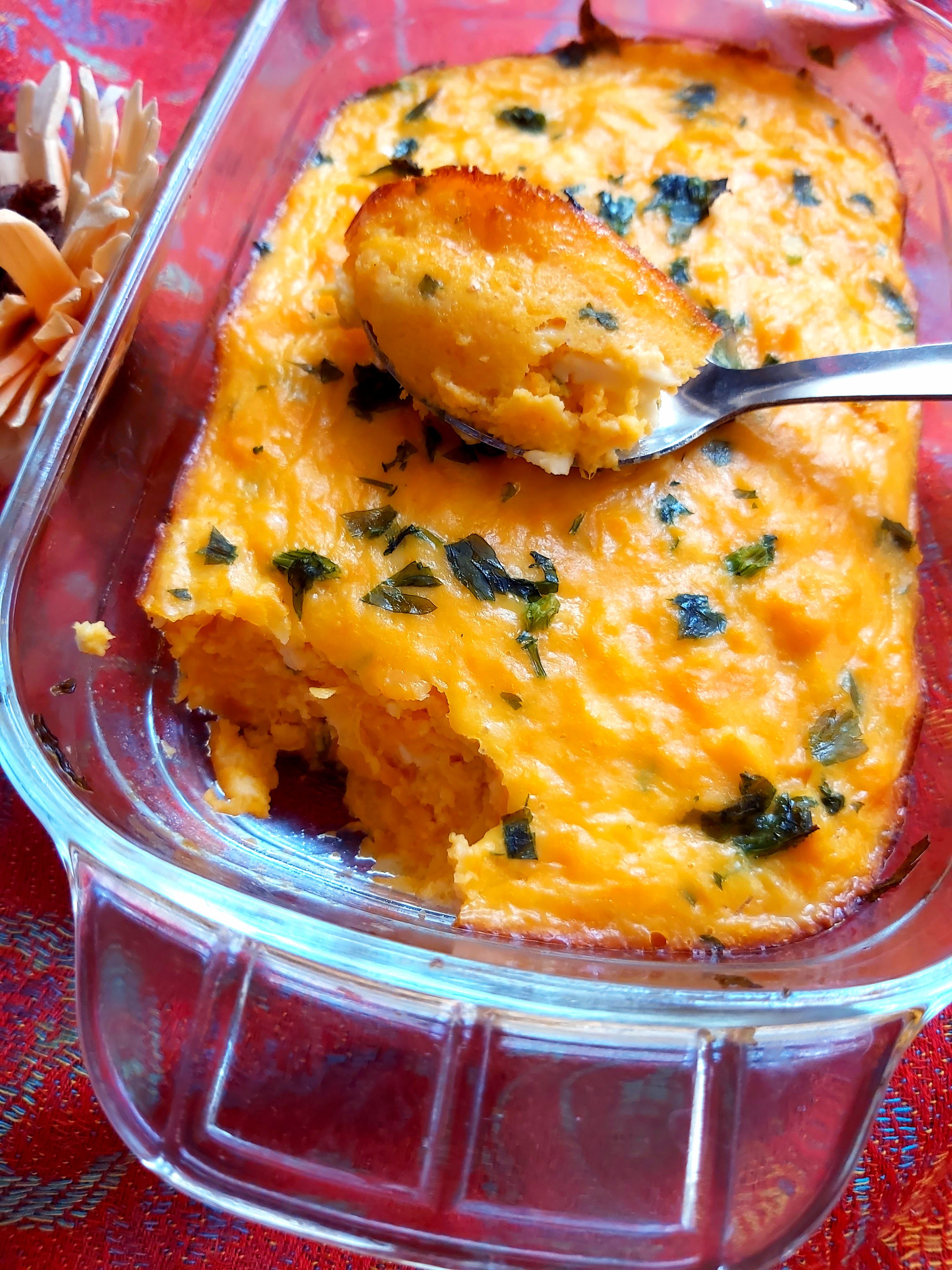 Gratin de cartof dulce cu ricotta si patrunjel verde