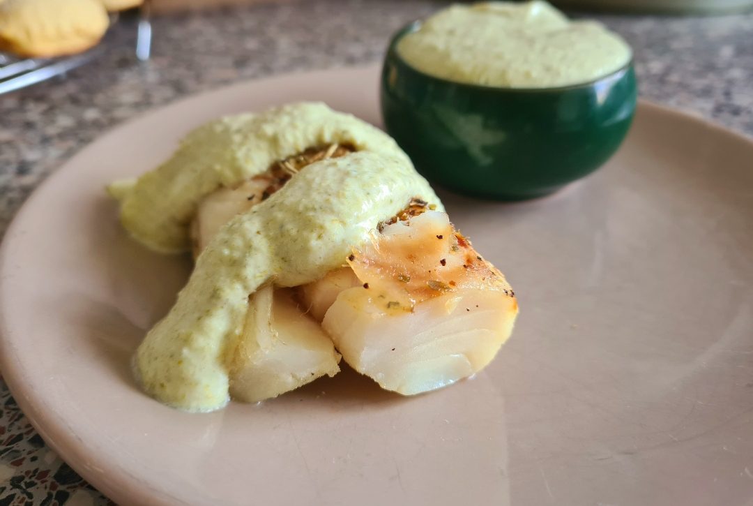 File cod in pergament cu crema de broccoli