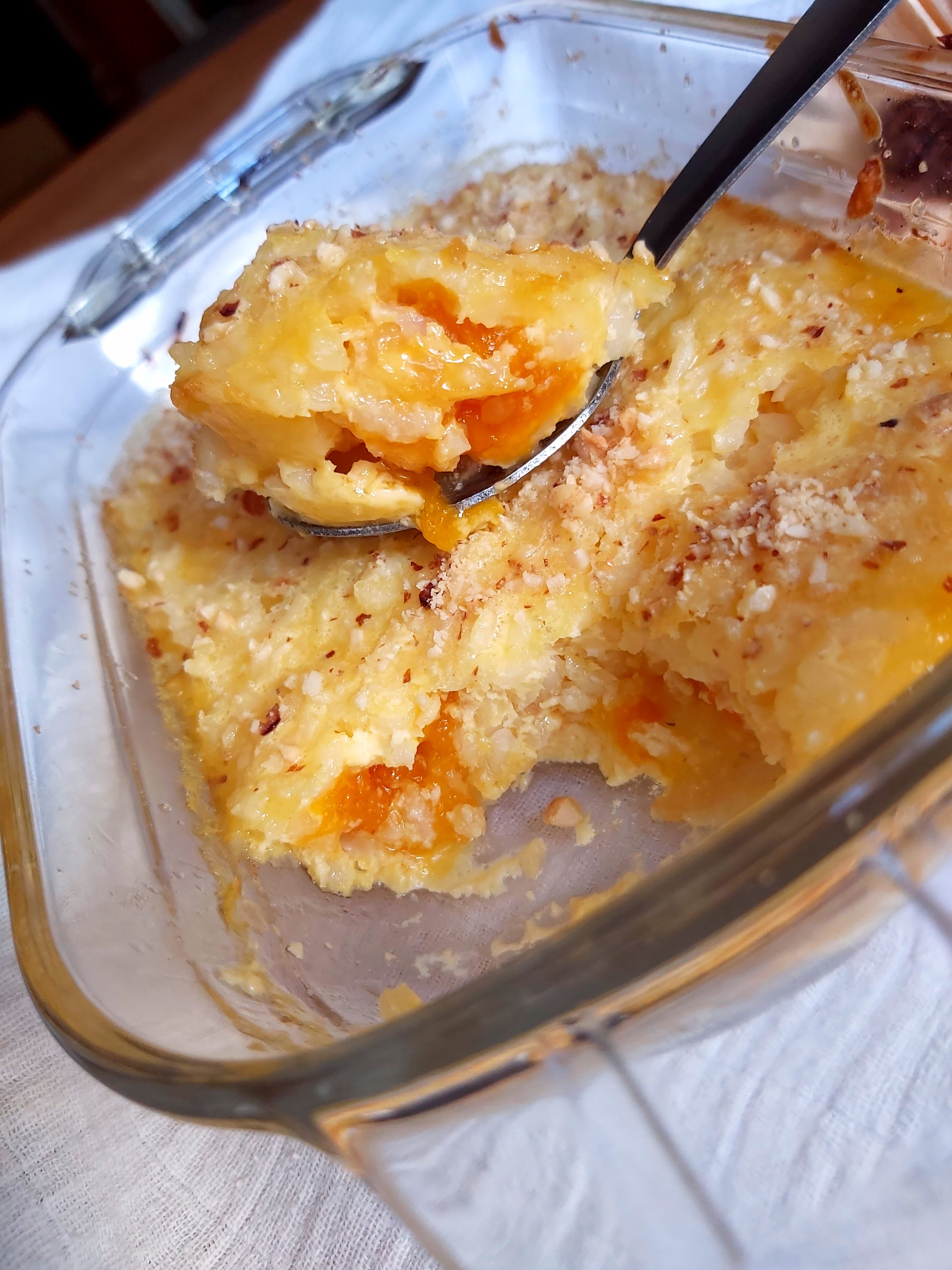 Budinca de orez cu mar si gem de caise