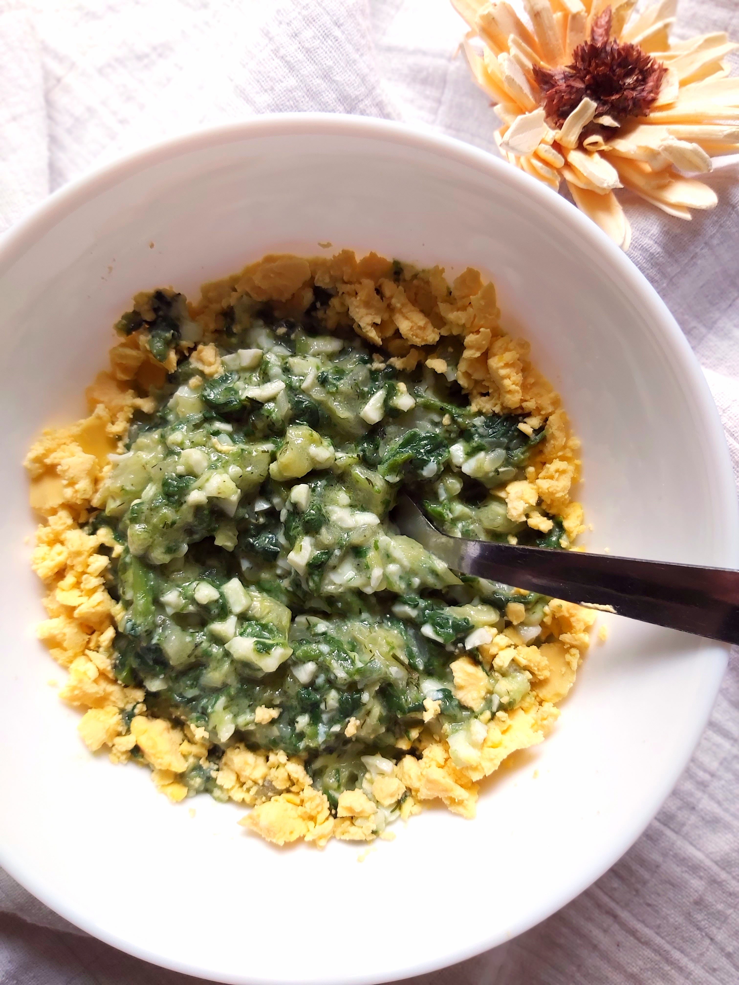 Spanac cu zucchini si ou