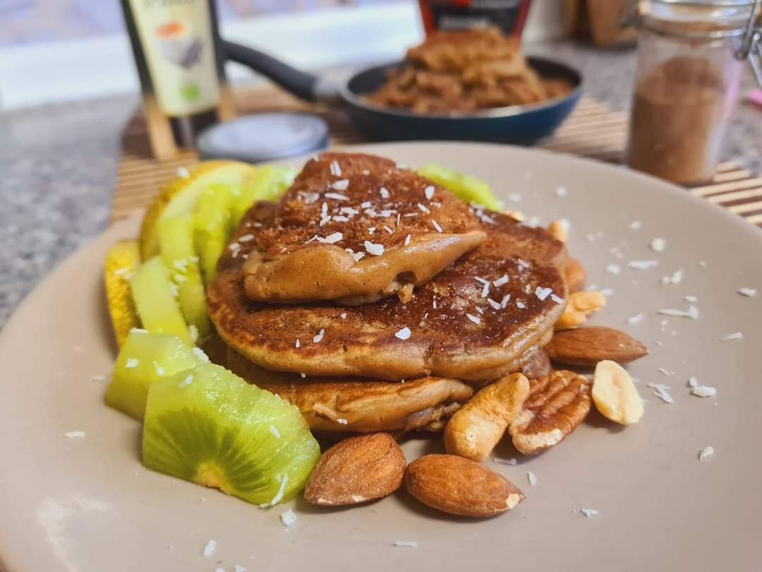 Banana bread pancakes