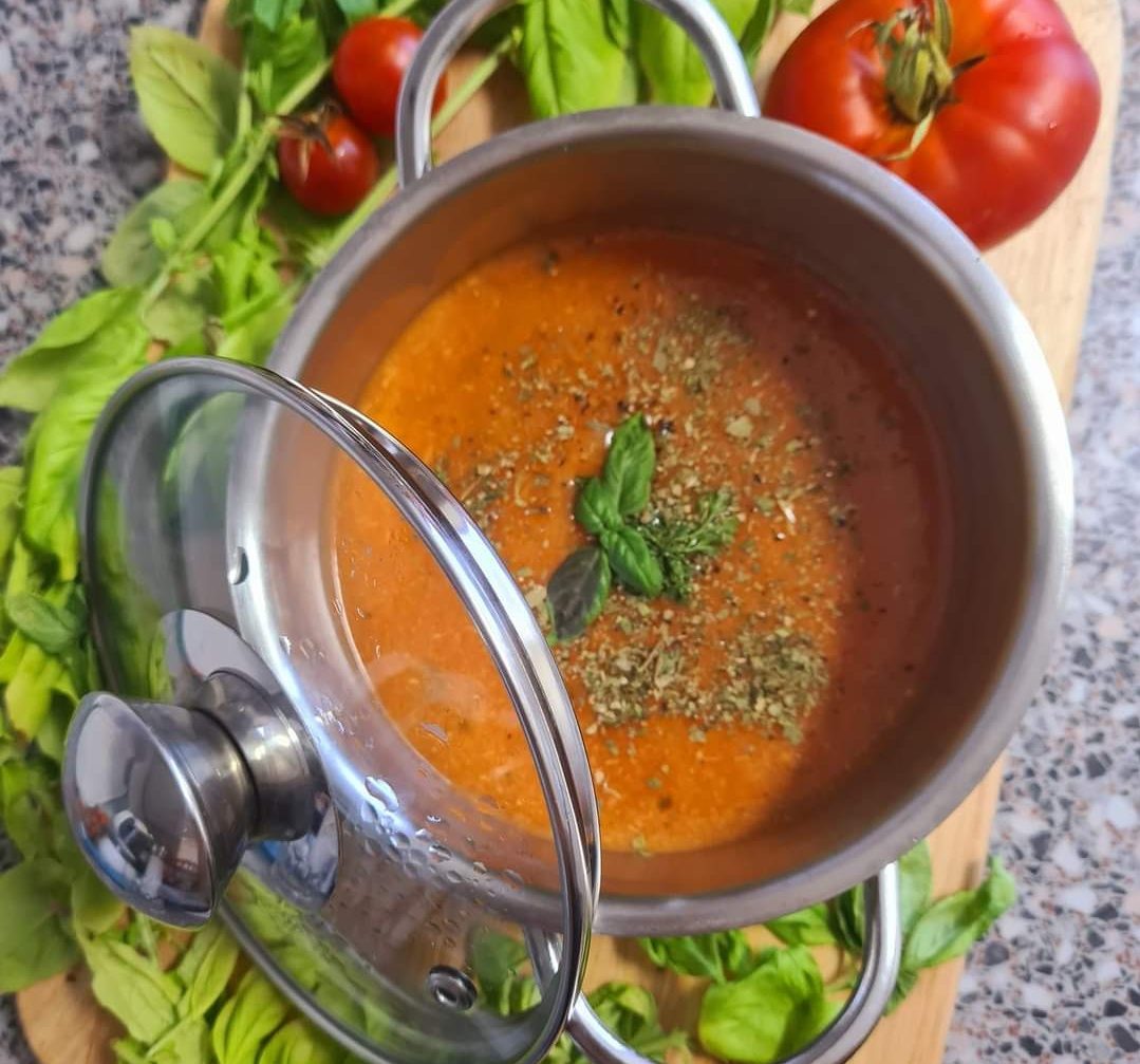 Supa de rosii cu carne