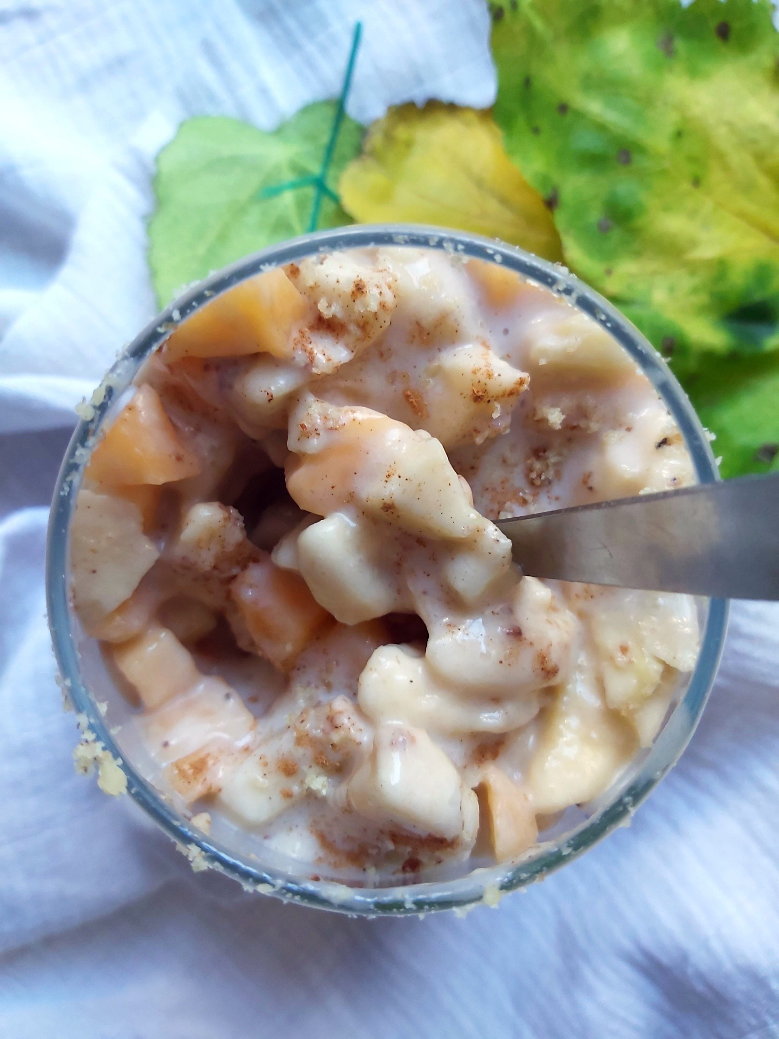 Salata de fructe cremoasa