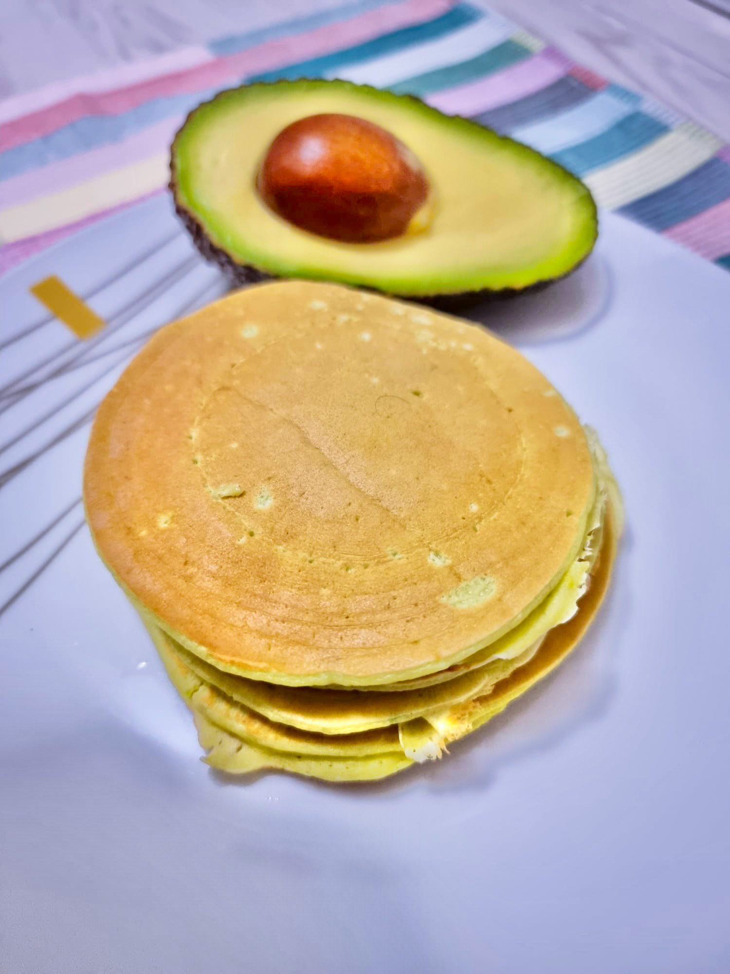 Pancakes cu avocado