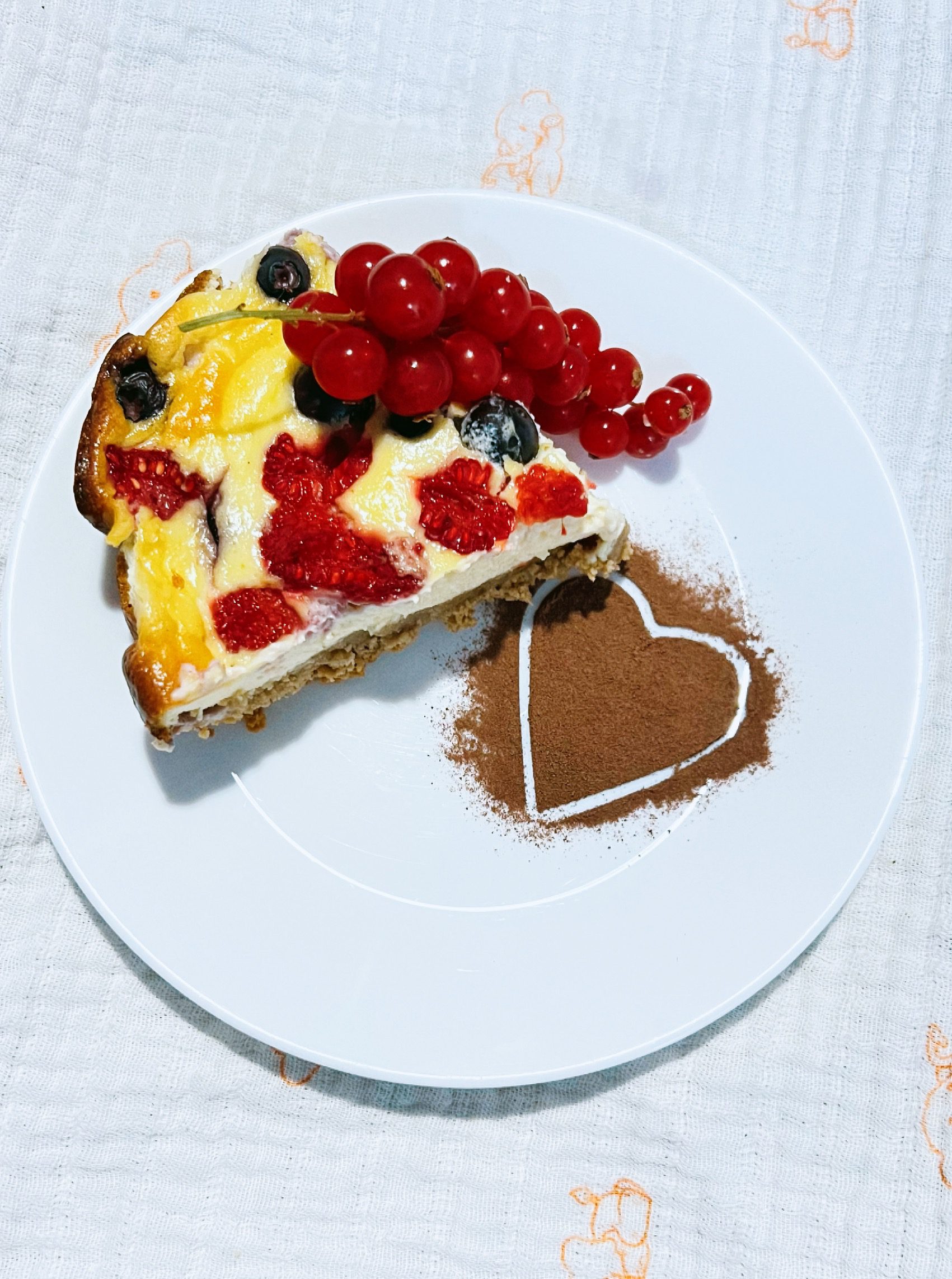 Tarta de ovaz cu afine si zmeura 