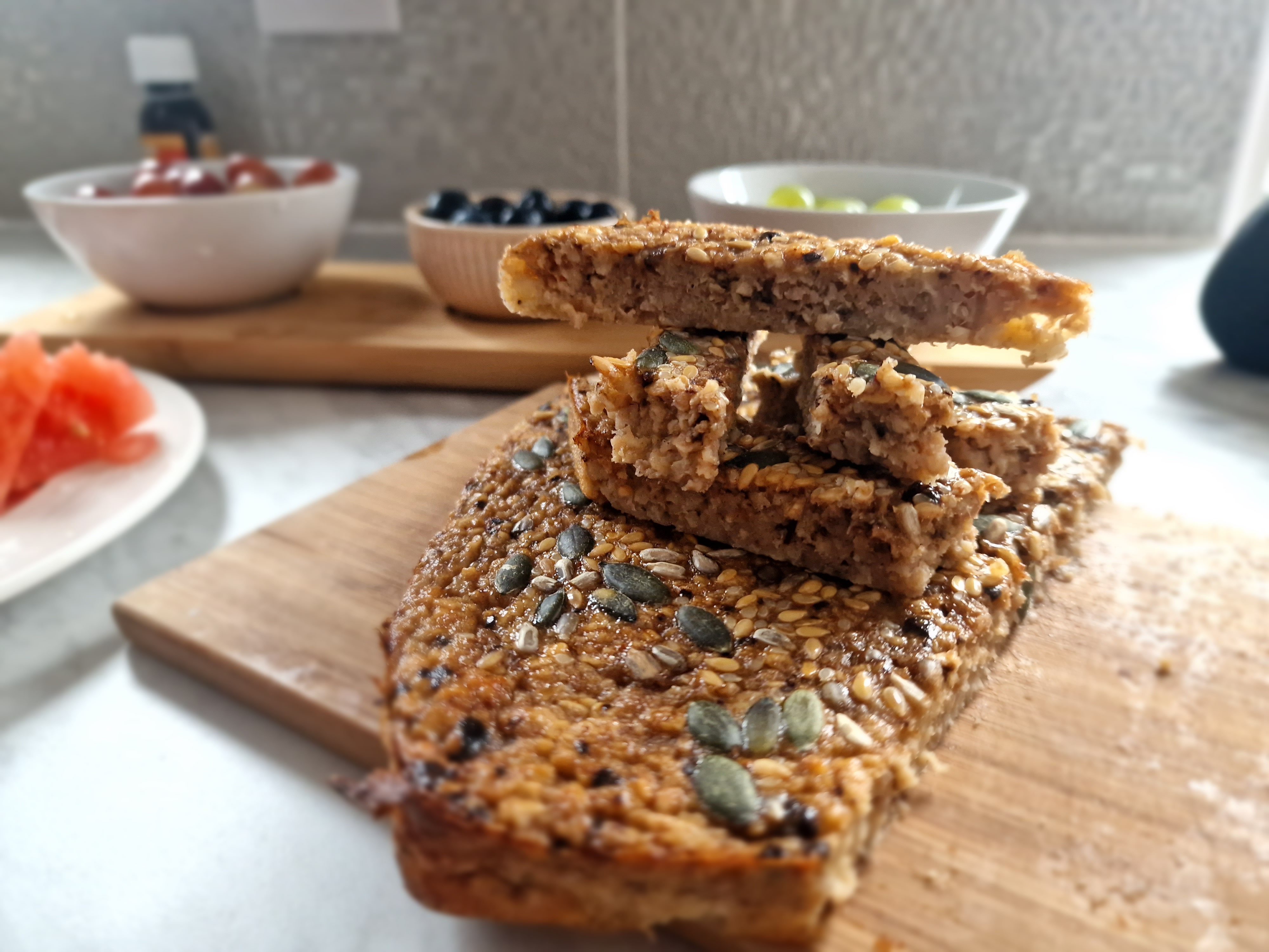 Batoane de ovaz cu carob si mix de seminte