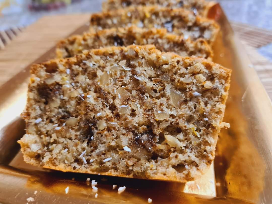 Chec din albusuri cu nuca