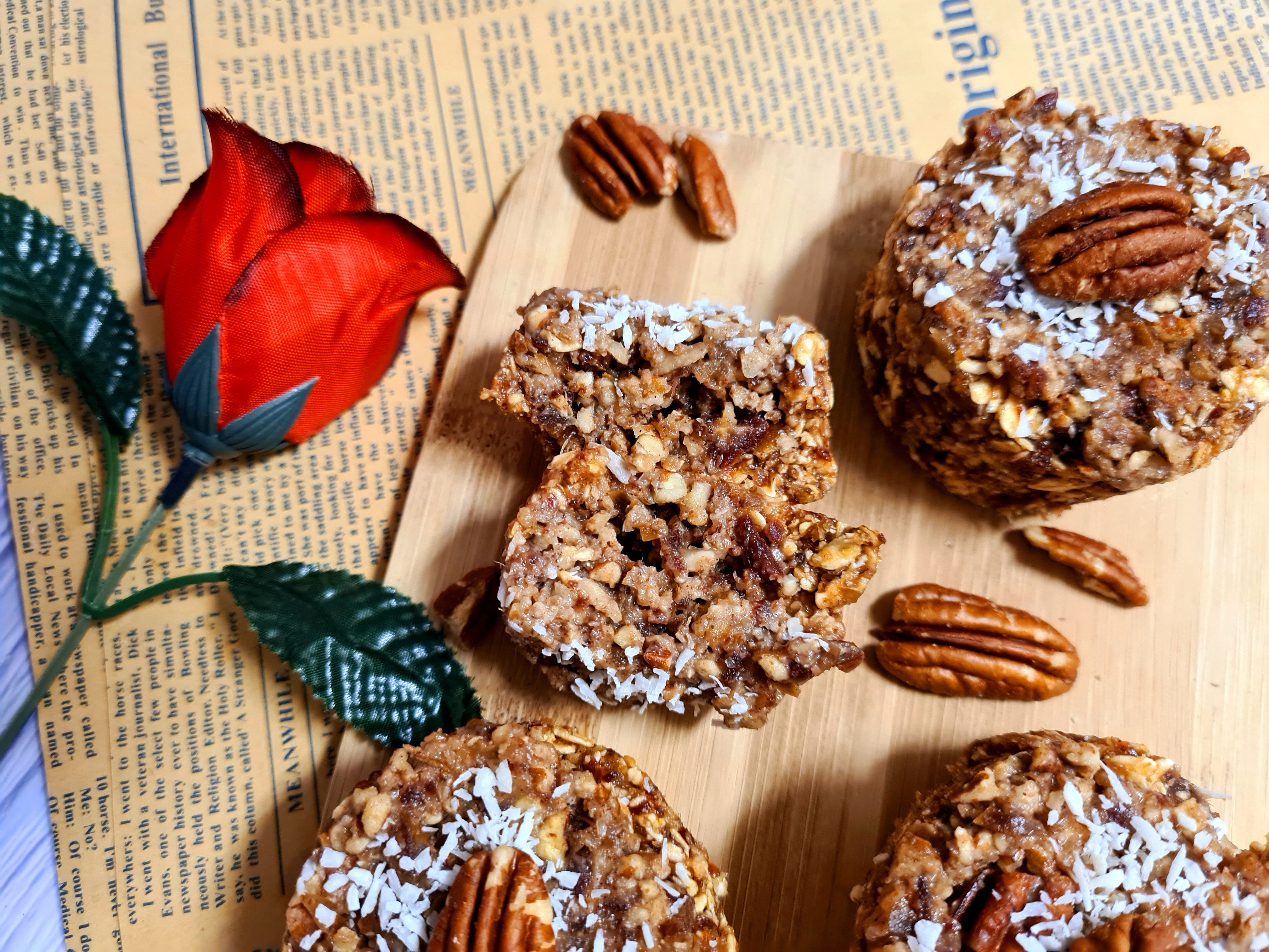 Salted caramel pecan tarts