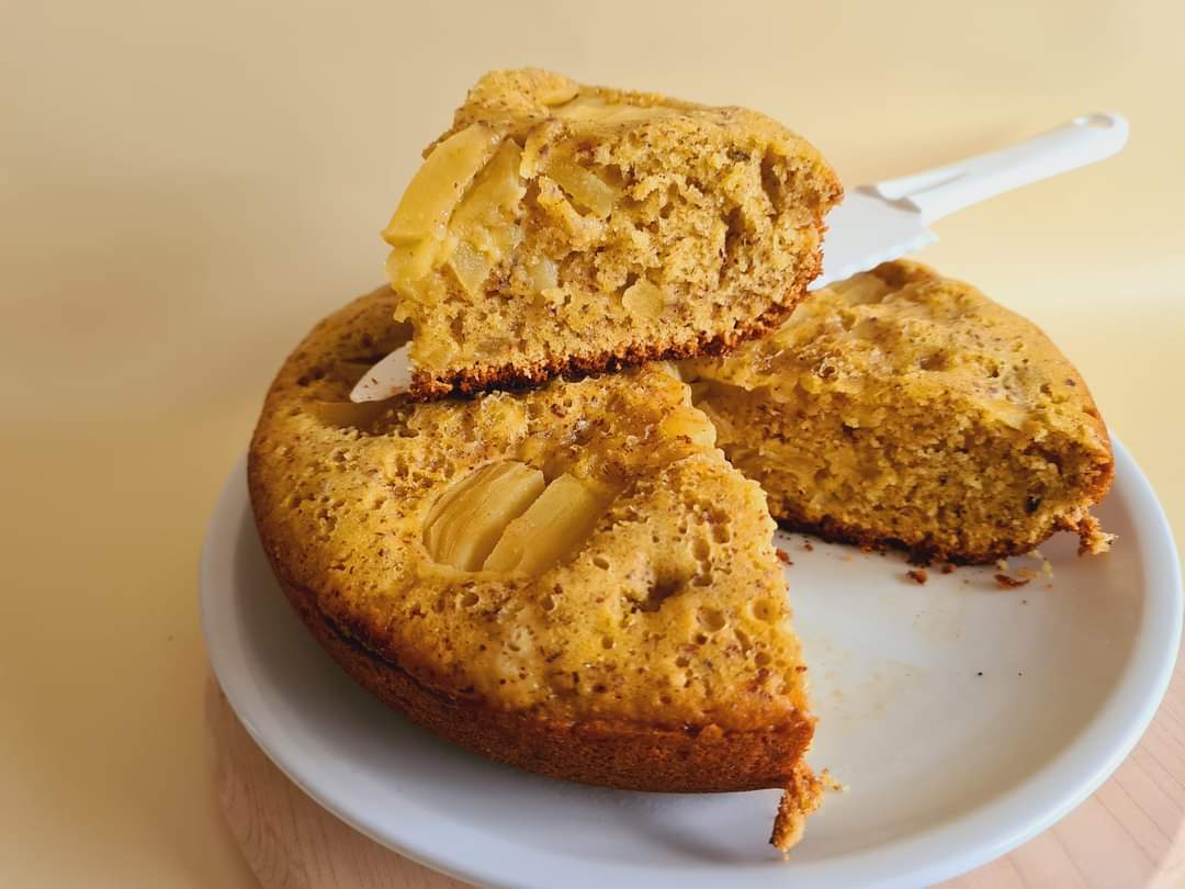 Prajitura cu mere si alune