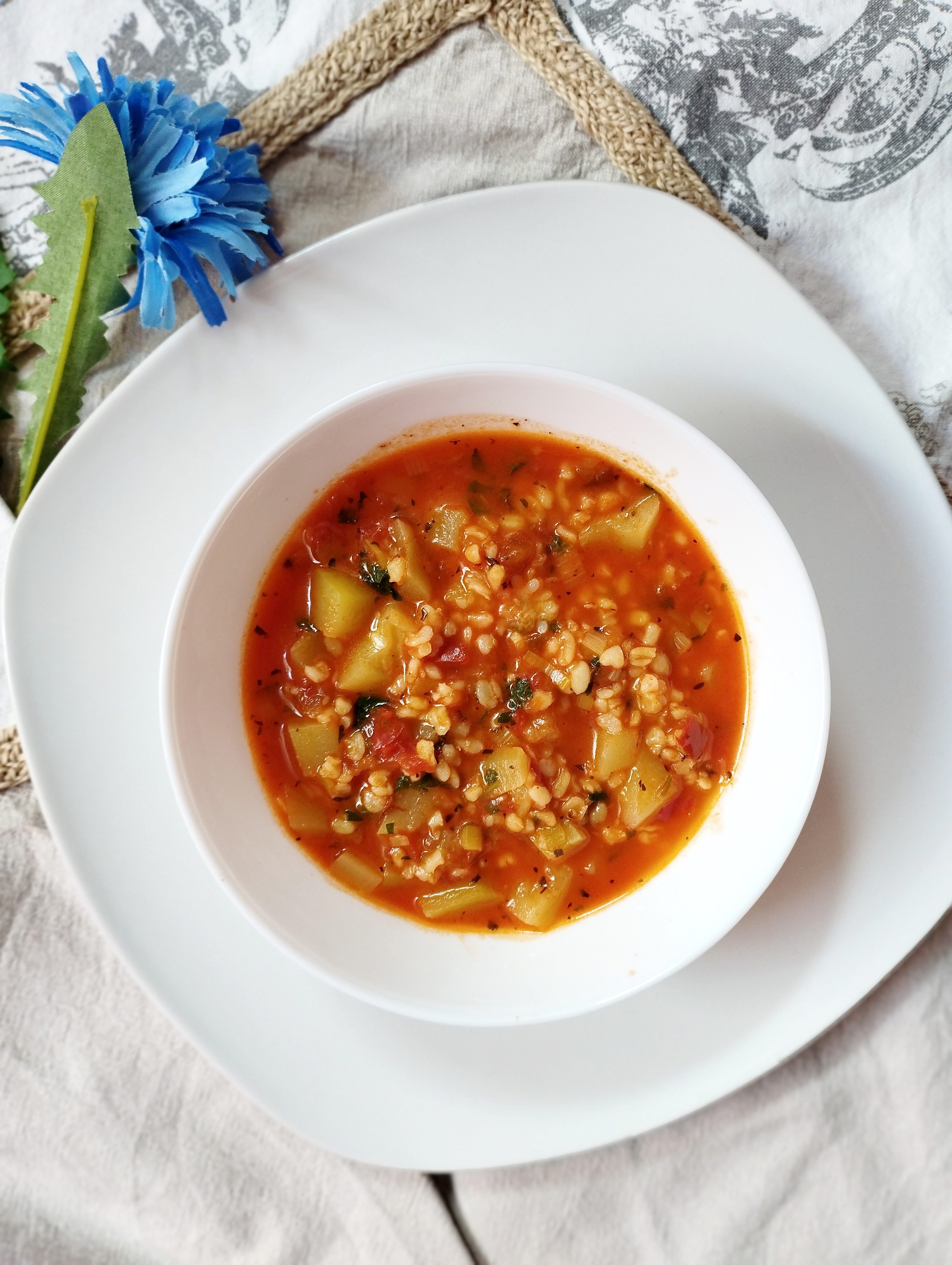 Mancarica de dovlecel cu rosii si bulgur