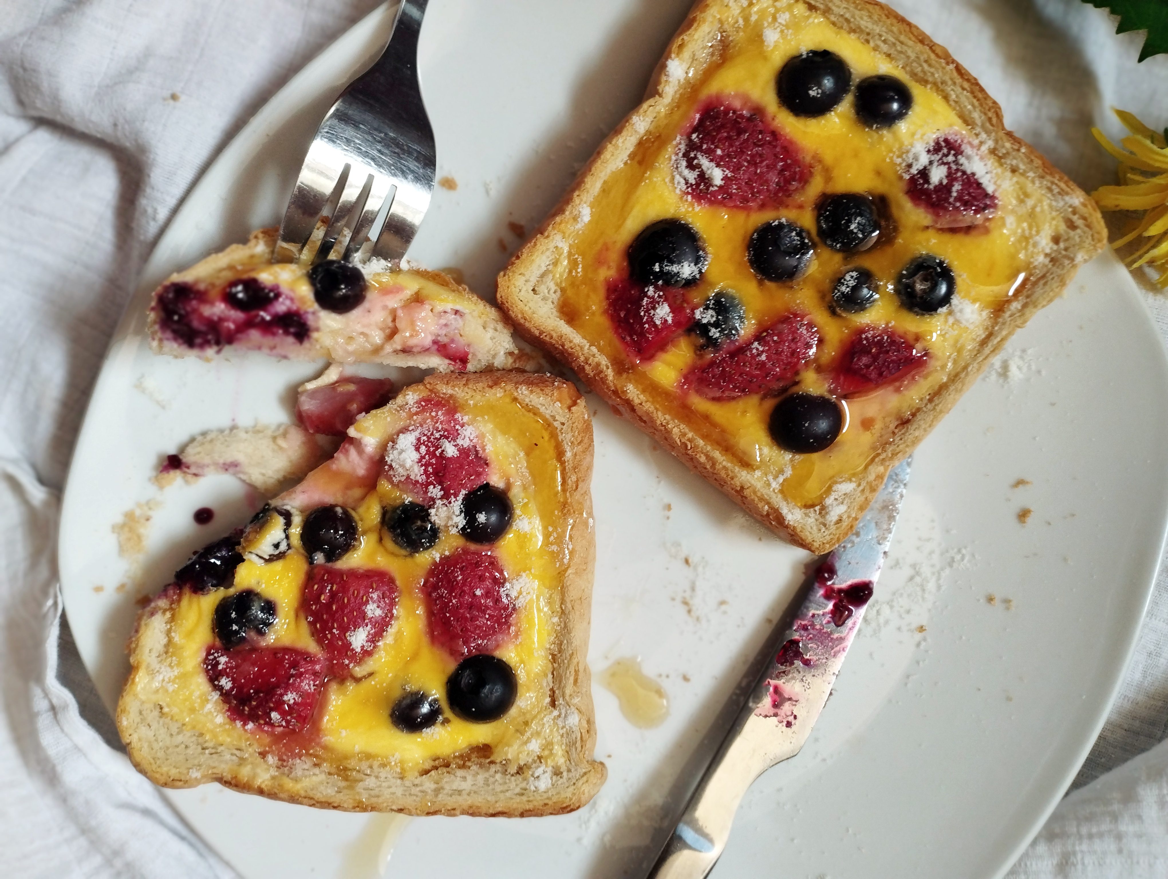 Yogurt toast