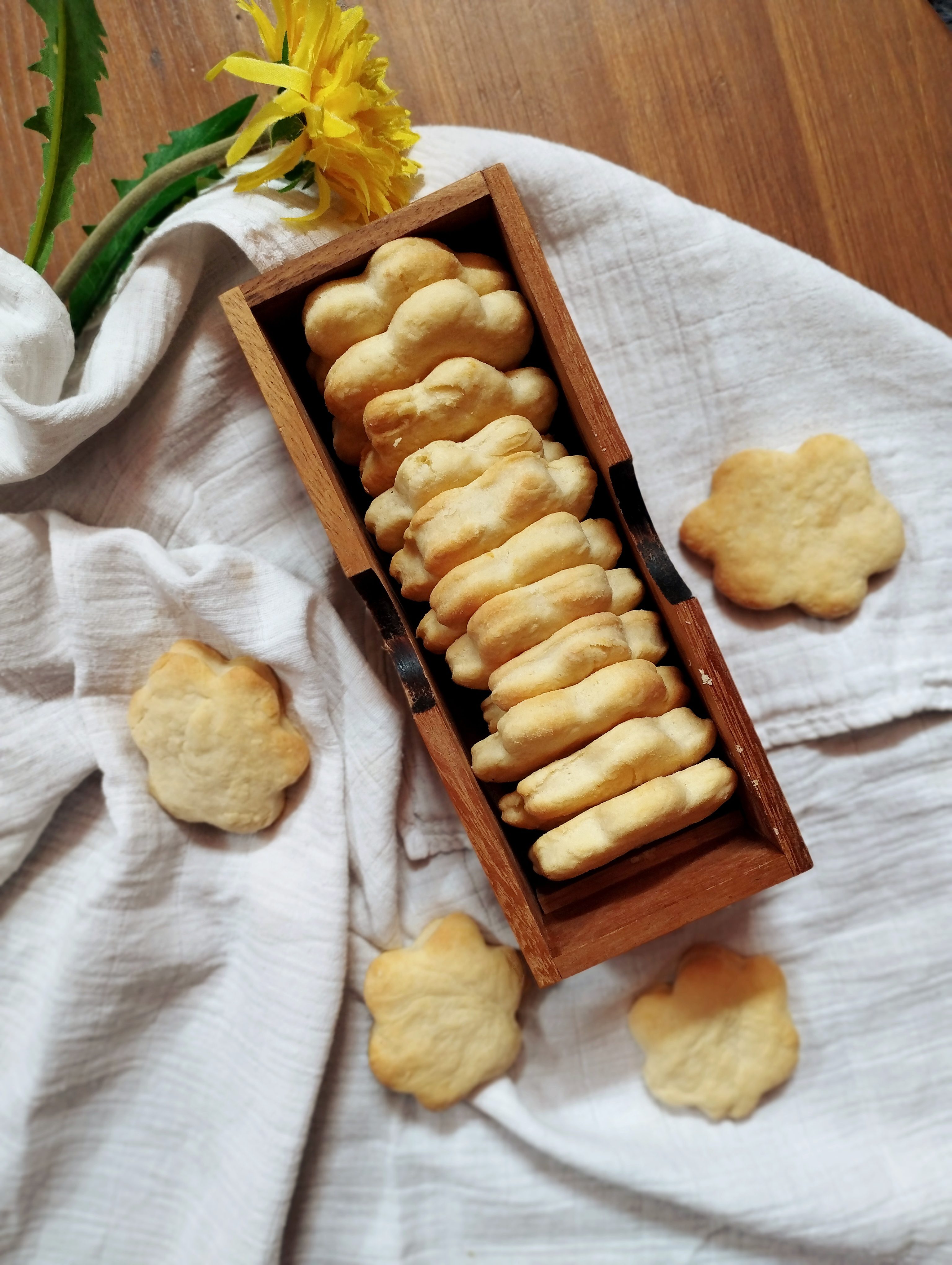 Biscuiti fragezi cu smantana
