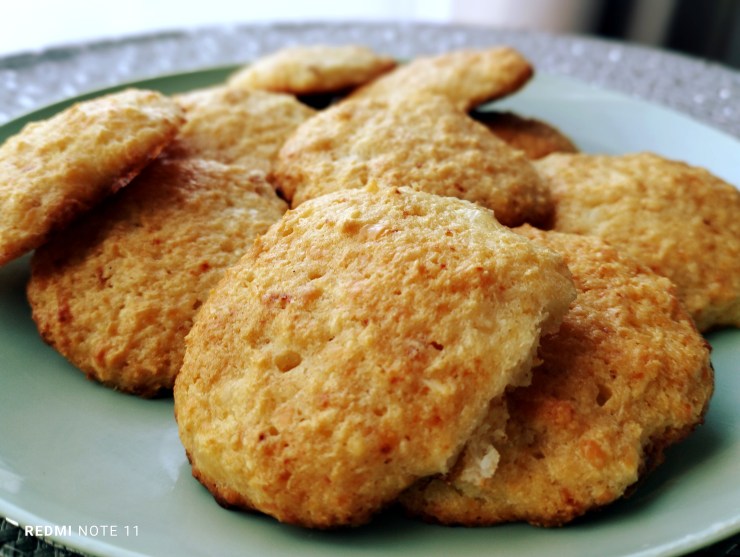 Fursecuri cu ricotta si cocos