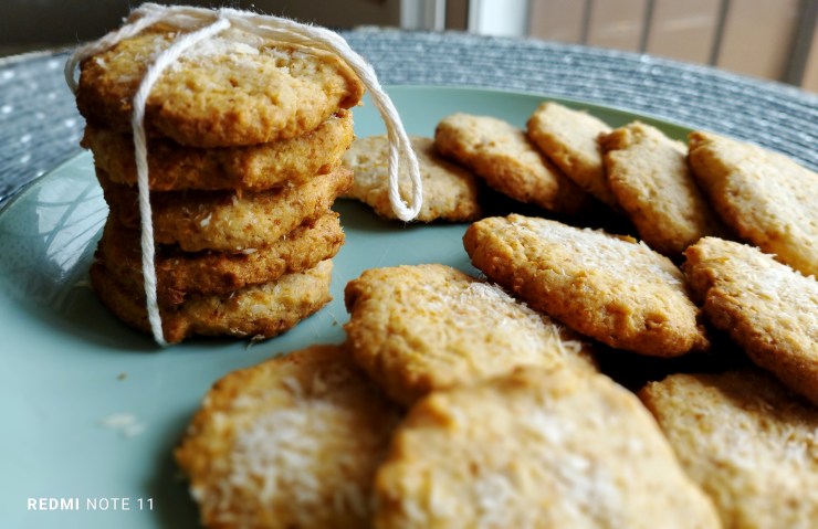 Biscuiti cu cocos