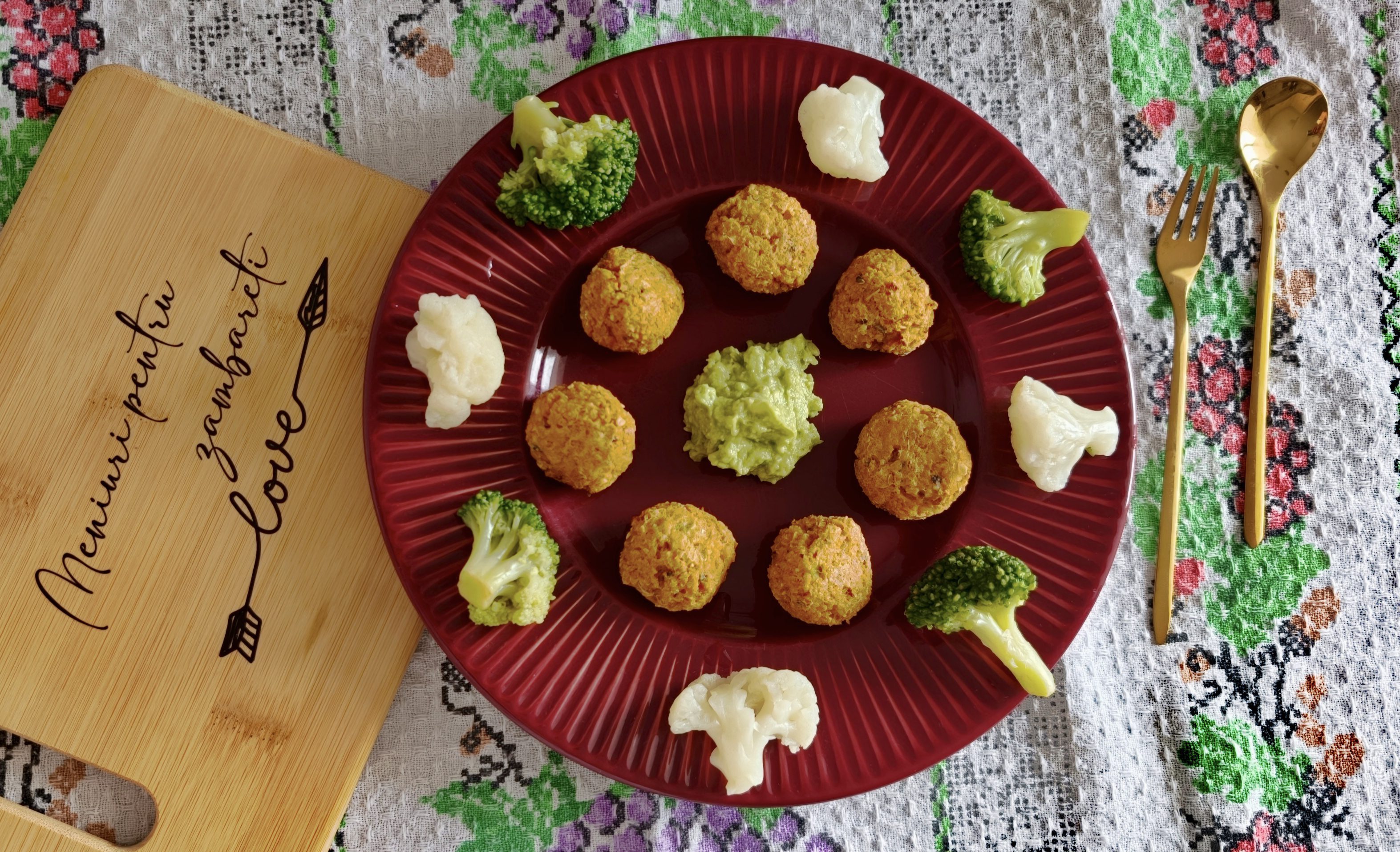 Chiftele de soia cu dovlecel și cartof dulce pentru bebe – BLW 9 luni