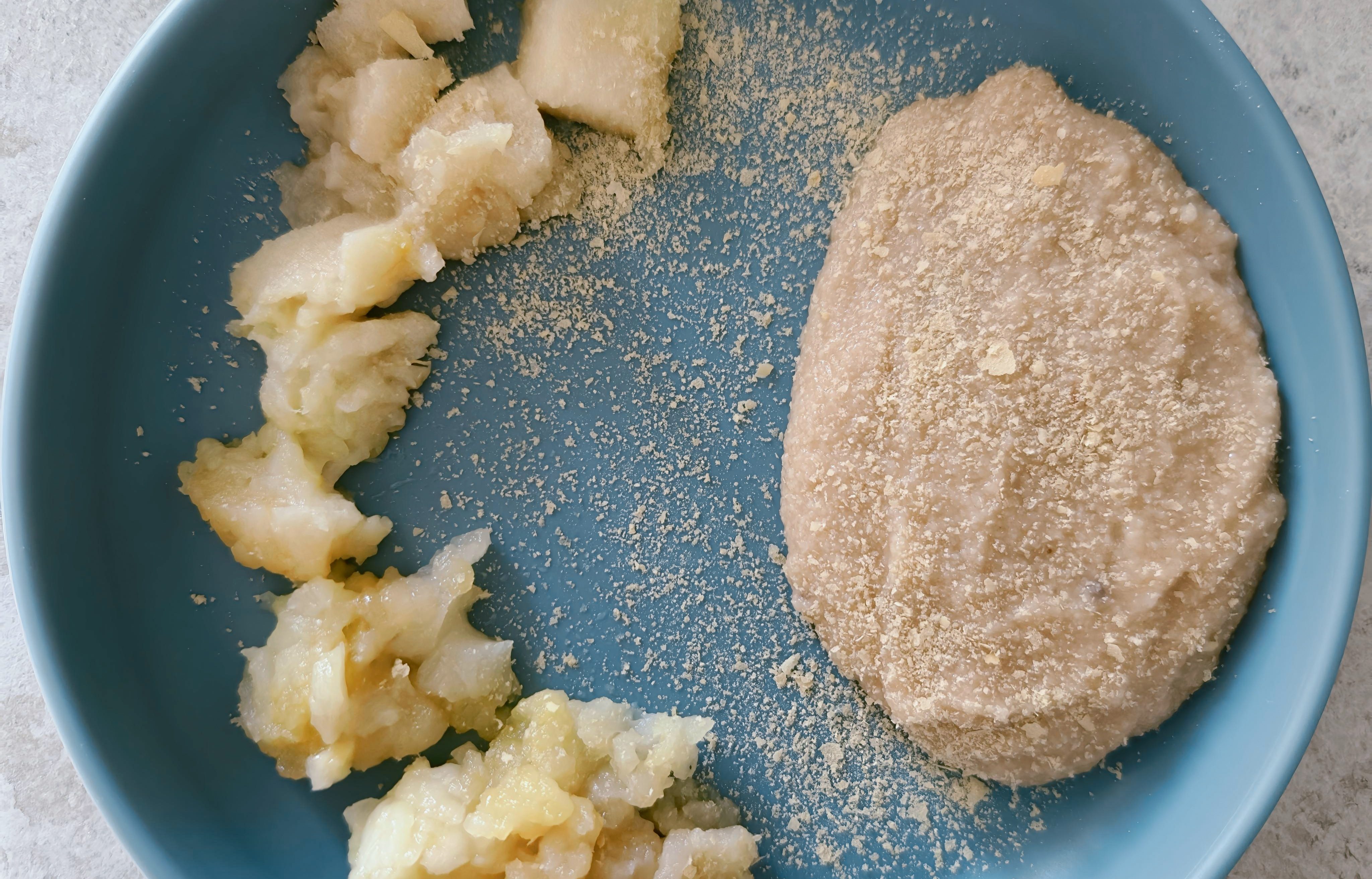 Budinca de gris cu mar pentru bebelusi – reteta simpla si cremoasa