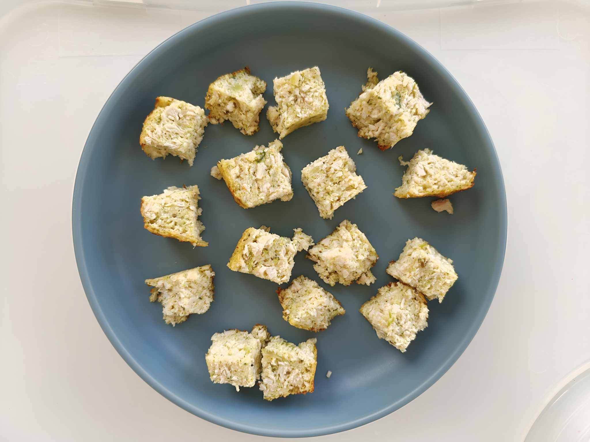 Budincă de broccoli cu piept de curcan (BLW, 10 luni+)